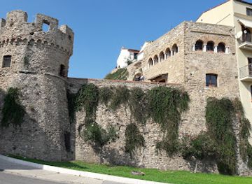 italy/molise/landmark/castello-svevo-of-termoli