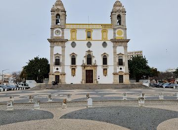 portugal/faro/landmark/capela-dos-ossos-de-faro