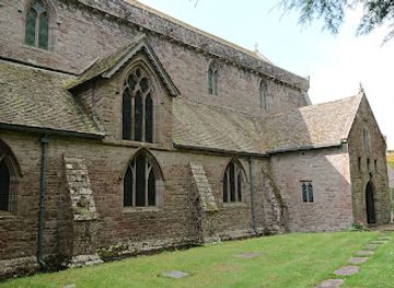 united-kingdom/brecknockshire/landmark/brecon-cathedral