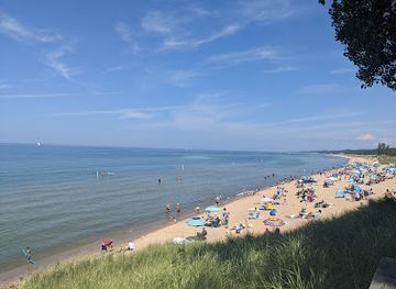 michigan/saugatuck/landmark/oval-beach