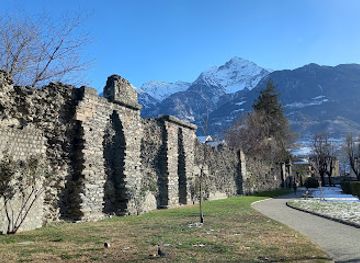 italy/valle-d-aosta/landmark/tour-neuve