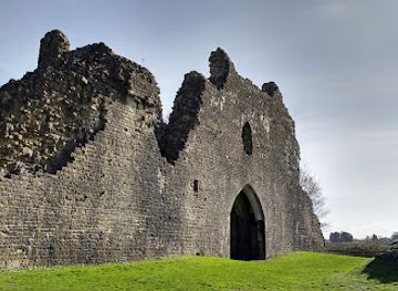 united-kingdom/west-glamorgan/landmark/st-quentin-s-castle
