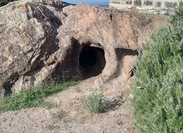 italy/sardinia/landmark/domus-de-janas