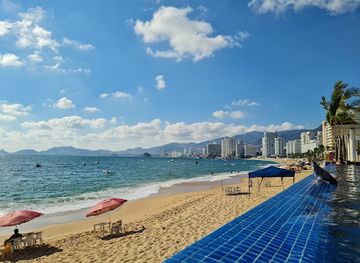 mexico/acapulco/acapulco-dorado/landmark/el-rollo-acapulco