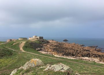 guernsey/l-ancresse-bay/landmark/fort-hommet