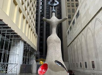 illinois/schaumburg/landmark/miro-s-chicago-the-sun-the-moon-and-one-star