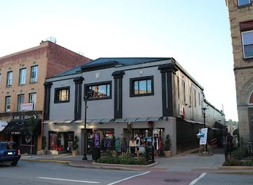 west-virginia/morgantown/landmark/cool-ridge