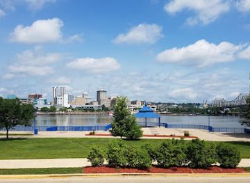 illinois/peoria/landmark/riverfront