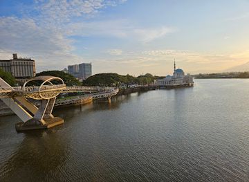 malaysia/southern-region/landmark/the-old-court-house-kuching