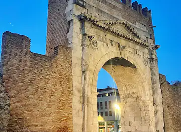 Arco di Augusto