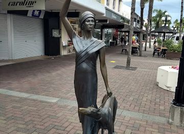 new-zealand/hawke-s-bay/landmark/a-wave-in-time