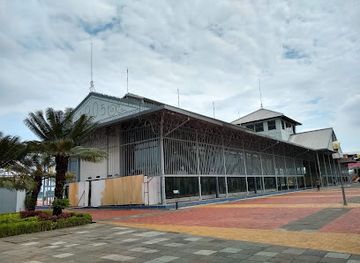 ecuador/guayas-region/landmark/crystal-palace