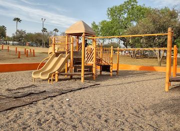 texas/laredo/landmark/del-mar-swimming-pool