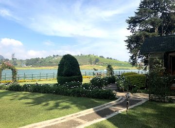 sri-lanka/nuwara-eliya/landmark/gregory-lake-bridge