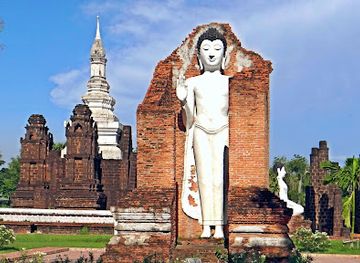 thailand/samut-prakan/landmark/the-grand-hall-of-wat-maha-that-sukothai-050