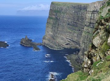 faroe-islands/norooyar/landmark/memorial-monument