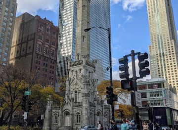 illinois/chicago/landmark/chicago-il-historical-water-tower