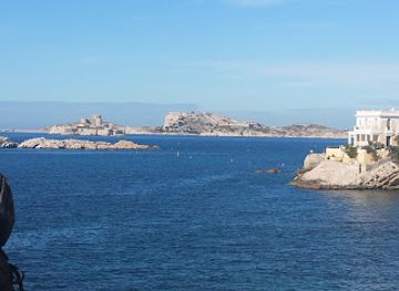 france/marseille-calanques/landmark/palais-longchamp