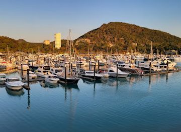 australia/whitsunday-islands/landmark/bommie