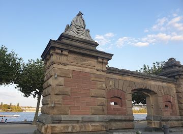 germany/palatinate/landmark/castle-gate