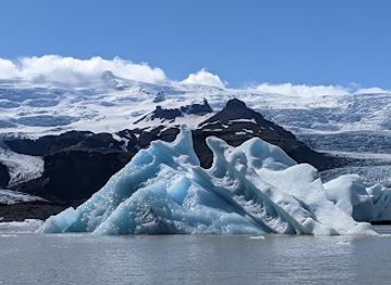 iceland/skaftafell/landmark/fjallsarlon-iceberg-boat-tours