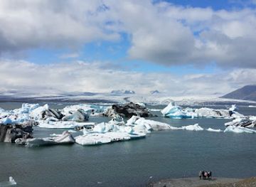 Jökulsárlón Glacier Lagoon Boat Tours and Cafe
