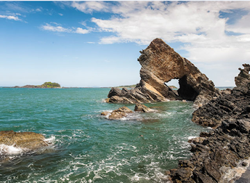 vietnam/tam-ky/landmark/ghanh-da-ban-than