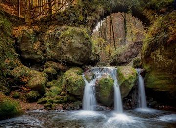 luxembourg/mullerthal/landmark/schiessentumpel-scheissendempel-waterfall