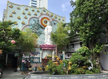 vietnam/central-highlands/landmark/chua-bat-nha