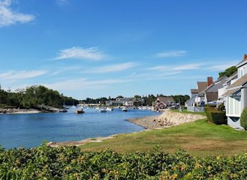 maine/kennebunkport/landmark/latitudes-at-nonantum-resort