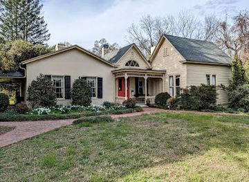 north-carolina/foothills/landmark/horace-williams-house