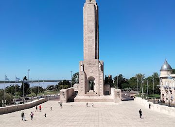 argentina/litoral/landmark/monumento-historico-nacional-a-la-bandera