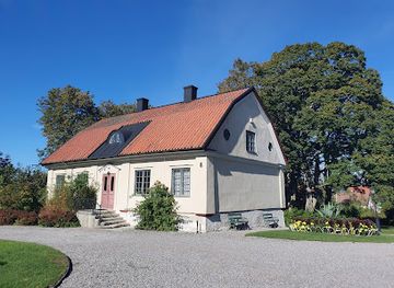 sweden/orebro/landmark/karlslund-manor-garden