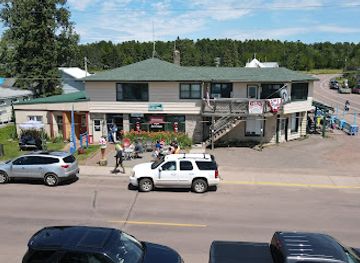 wisconsin/madeline-island/landmark/madeline-island-market