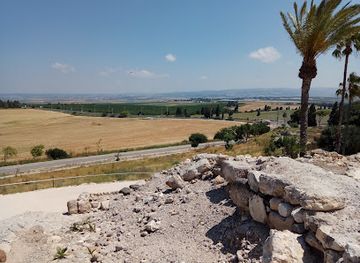 israel/jezreel-valley/landmark/ancient-megiddo-intersection