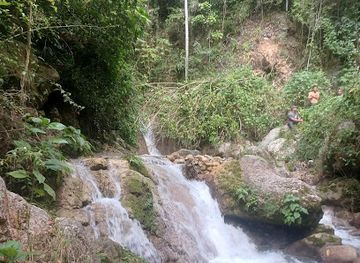 dominican-republic/sierra-de-neiba/landmark/balneario-los-guineos