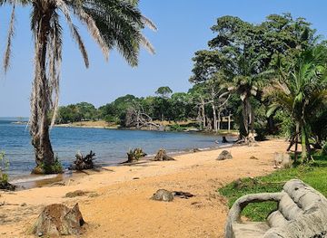 uganda/ssese-islands/landmark/ssoosi-point-a-nature-paradise-and-lagunes-being-carefully-developed