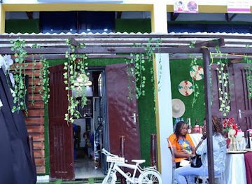 cameroon/mankon-bamenda/landmark/charifa-republic