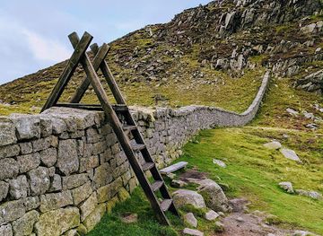 ireland/mourne-mountains/landmark/hare-s-gap