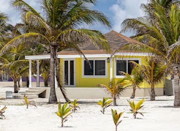 belize/southern-belize/landmark/manta-island-resort