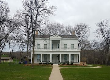 wisconsin/fox-river-valley/landmark/charles-a-grignon-mansion