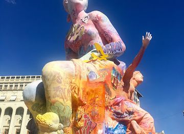 spain/valencia/landmark/valencia-city-hall-square