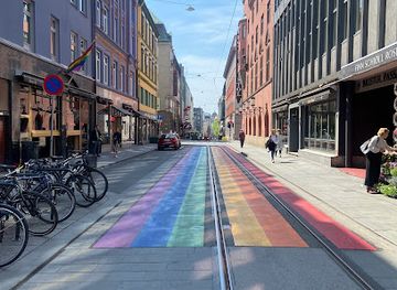 norway/oslo/sentrum/landmark/oslo-regnbuegate