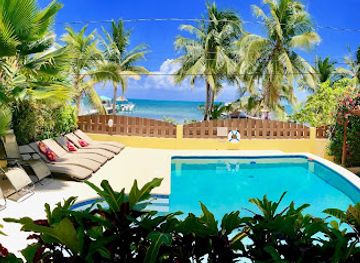 belize/caye-caulker/landmark/cayereef-beachfront-boutique-condo-hotel