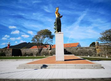 portugal/viana-do-castelo/landmark/estatua-a-mulher-vianesa