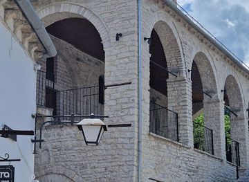 albania/gjirokaster/landmark/xhamia-e-pazarit