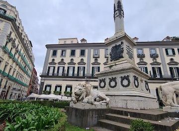 italy/capri/landmark/piazza-dei-martiri
