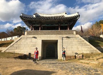 south-korea/gwandong-region/landmark/dongnaeeupseong-history-hall