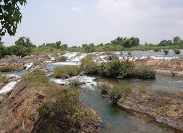 laos/phakse-province/landmark/li-phi-somphamit-waterfalls