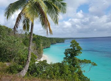 new-caledonia/lifou/landmark/chez-jean-paul-pour-aller-a-kiki-beach
